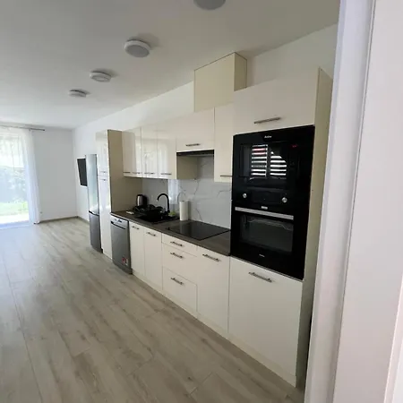 Apartment B53 2